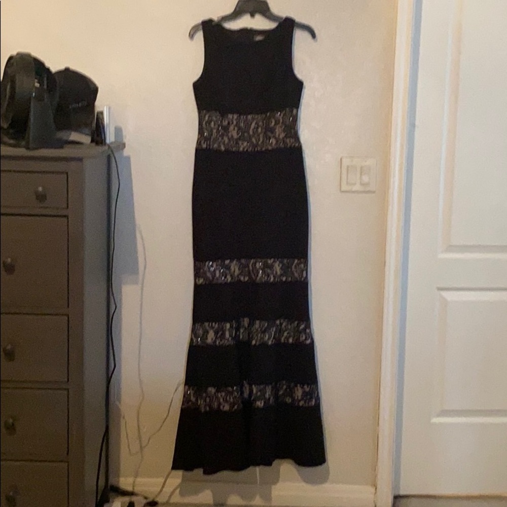 Vince Camuto gown